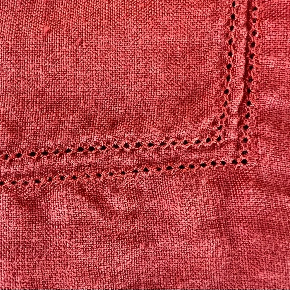 Williams-Sonoma 100% Linen Double Hemstitch Tablecloth Chili 52x70 Hungary GUC